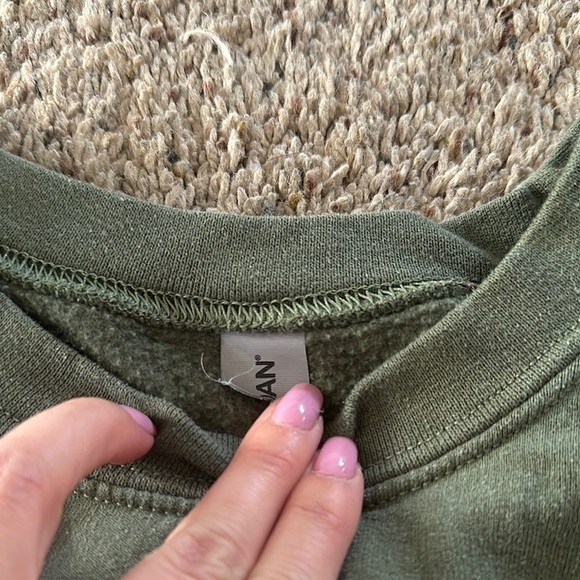 Green Outer Banks sweatshirt - Picture 3 of 4